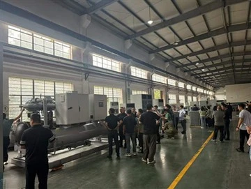 Atusan Pimpinan Industri Berbondong-bondong menyang Ningbo Tanggal 13 Mei - Nyakseni Lair Generasi Anyar Penyejuk Udara Hisurp Made in China